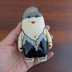 2004 Visionaire Kidrobot Collobration #44 Red Collection Dolce & Gabbana